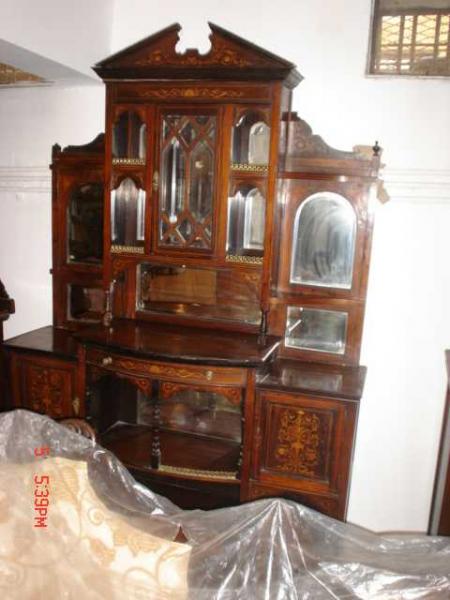 belle chiffoniere anglaise