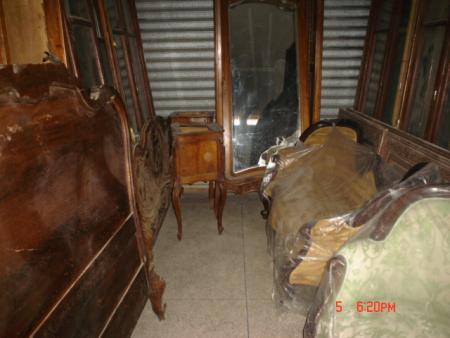 divers meridiennes et meubles anciens