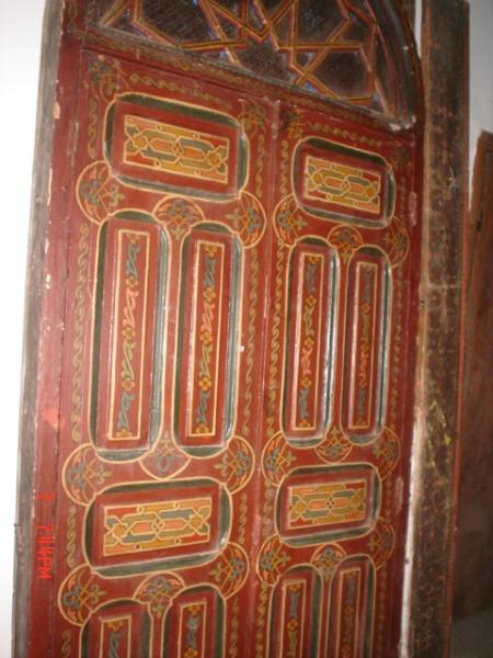 divers belles portes anciennes