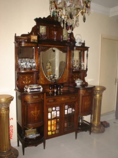 belle chiffoniere unique style victorien